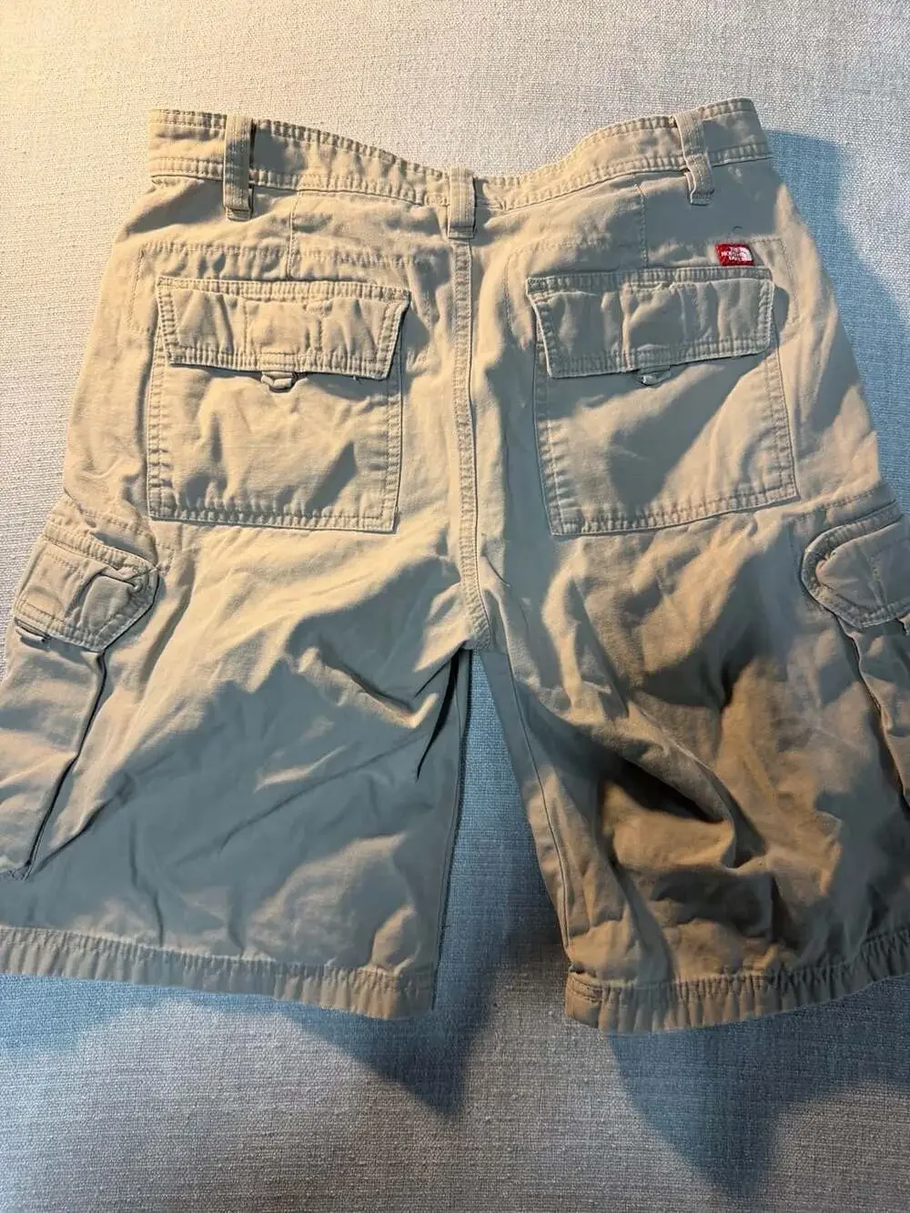 The North Face Men's Size 32 Khaki Cargo Shorts